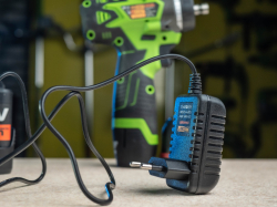Nabíječka pro 12V Li-ion baterie Procraft 12/3