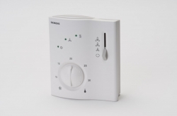 SIEMENS RCC30 regulátor pro čtyřtrubkový fan-coil